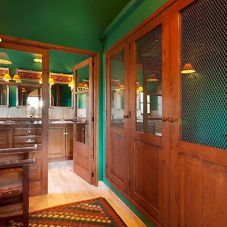 Can Mir Villa